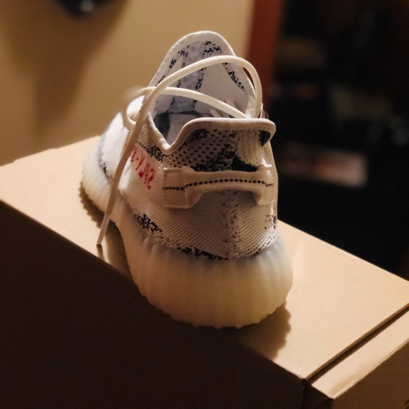 Holiday Classic Yeezy Zebras! - Picture 5 of 8